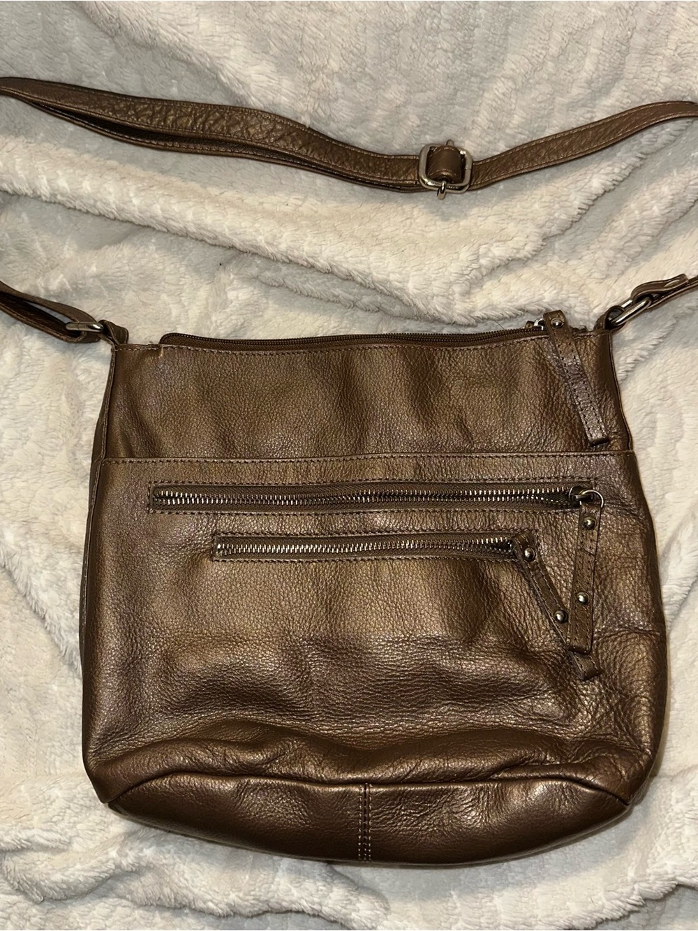 Everyday Brown Leather Crossbody Bag with Front Zip Pockets